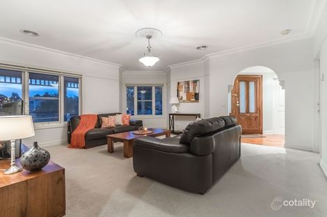 Property photo of 20 Rearden Crescent Roxburgh Park VIC 3064