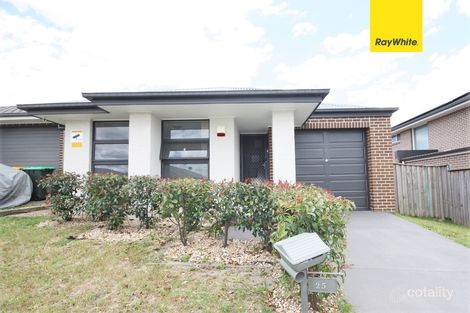 25 Fortune St, Glenfield, NSW 2167