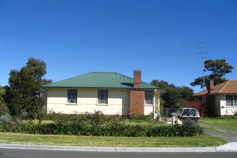 31 Hurt Pde, Unanderra, NSW 2526