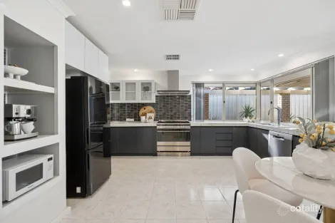 18 Pondana Mews, Ballajura, WA 6066