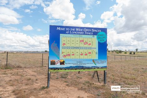 Property photo of 16 Rodeo Drive Hillvue NSW 2340