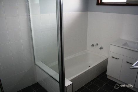 Property photo of 2 Fraser Street Mount Austin NSW 2650