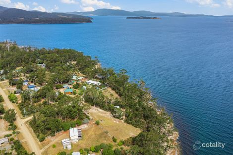 16/18 Cray Point Pde, Eggs And Bacon Bay, TAS 7112