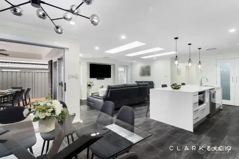 Property photo of 8 Conquest Close Rutherford NSW 2320