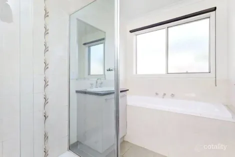 Property photo of 5 Hydrangea Drive Point Cook VIC 3030