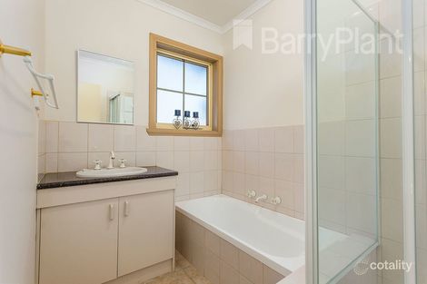 Property photo of 1/60 Larch Crescent Mount Waverley VIC 3149