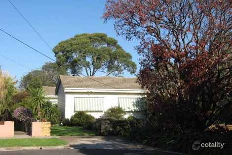 4 Henslow Ct, Brighton East, VIC 3187