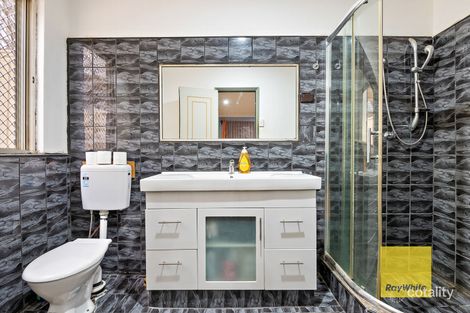 Property photo of 18 Natasha Way Camillo WA 6111