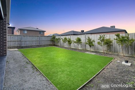Property photo of 5 Andy Lane Cranbourne East VIC 3977