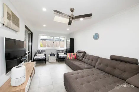Property photo of 5 Walker Close Silverdale NSW 2752