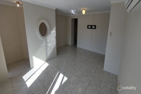 Property photo of 8 Vermilion Glade Warnbro WA 6169