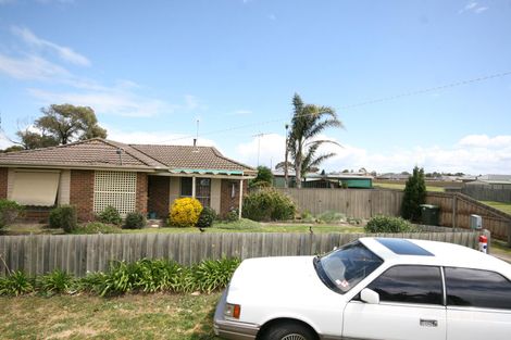 32 Orbit Dr, Whittington, VIC 3219