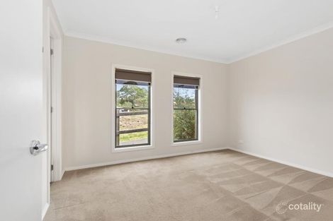 Property photo of 18 Creek View Close Mount Clear VIC 3350