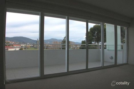 Property photo of 4B/31 Tower Road New Town TAS 7008