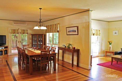Property photo of 11 Conron Grove Doreen VIC 3754