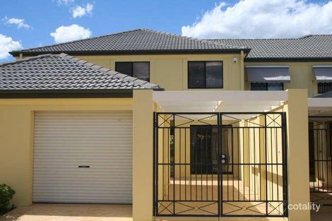 40/2 Bronberg Ct, Southport, QLD 4215