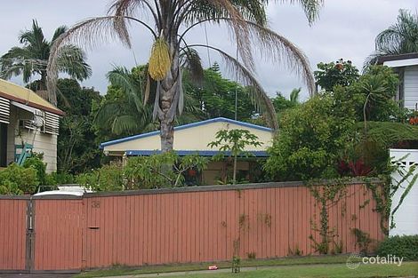 38 Paradise Ave, Miami, QLD 4220