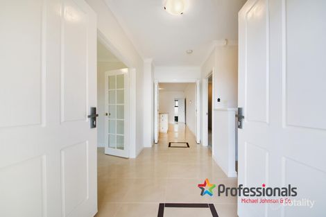Property photo of 5 Clifford Loop Darch WA 6065