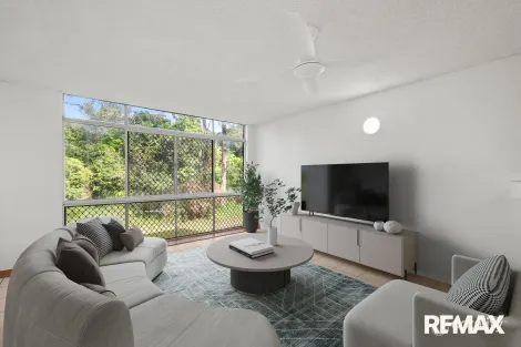 2/2 Sapphire Dr, Nambour, QLD 4560