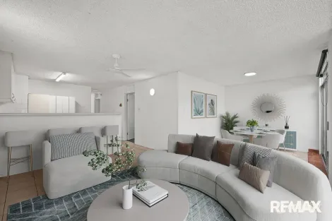 Property photo of 2/2 Sapphire Drive Nambour QLD 4560