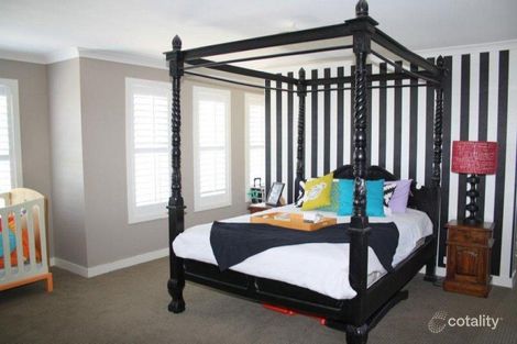 Property photo of 14 Clare Boulevard Greenvale VIC 3059