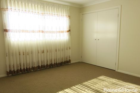 Property photo of 65 Lawson Way Caroline Springs VIC 3023