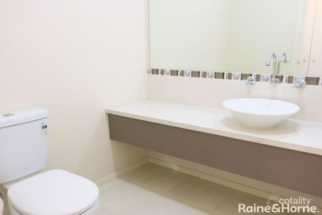 Property photo of 65 Lawson Way Caroline Springs VIC 3023