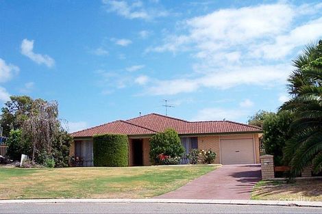 7 Boronia Cl, Halls Head, WA 6210