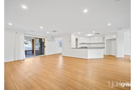 Property photo of 2 Alder Close Jerrabomberra NSW 2619