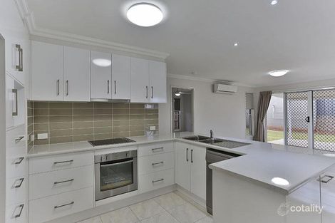 Property photo of 2/4 Highgrove Drive Highfields QLD 4352