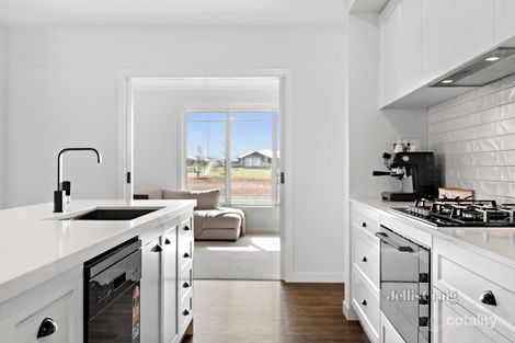 Property photo of 2 Soderstrom Street Lucas VIC 3350