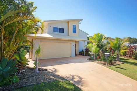 25 Muskheart Cct, Pottsville, NSW 2489