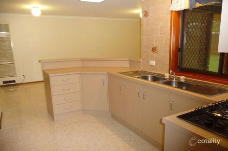 Property photo of 3 Windsor Court Morphett Vale SA 5162