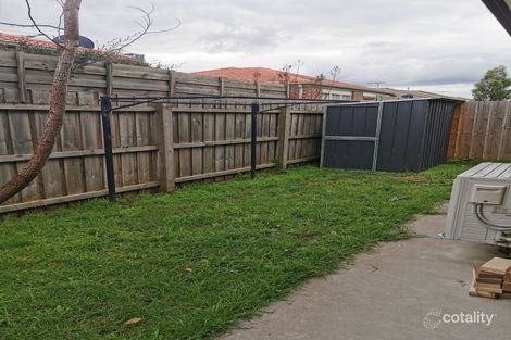 Property photo of 2/2 Wadsley Avenue Pakenham VIC 3810
