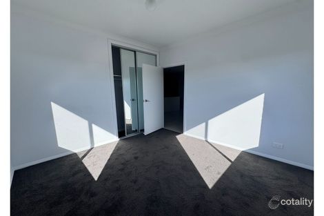 Property photo of 1/34 Grasshawk Drive Chisholm NSW 2322