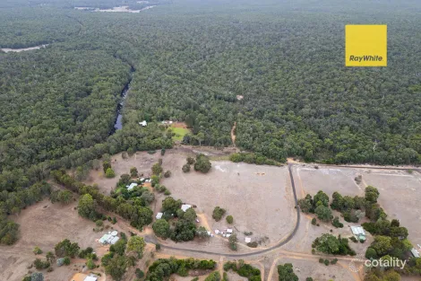 Property photo of 22 Wattle Place Darradup WA 6275