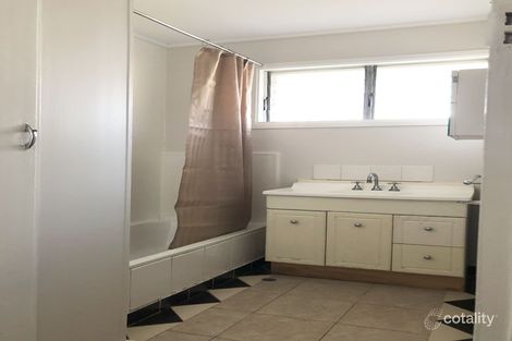 Property photo of 11 Maenporth Street Leichhardt QLD 4305