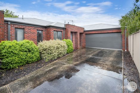 2/219 Kossuth St, Sebastopol, VIC 3356