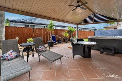 Property photo of 10 Lakeshore Drive Helensvale QLD 4212