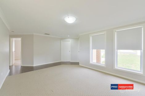 Property photo of 28 Tulipwood Crescent Oxley Vale NSW 2340