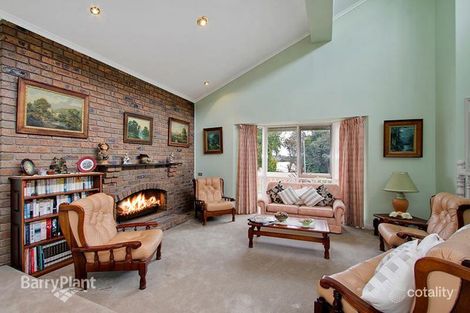 Property photo of 40 Bareena Avenue Rowville VIC 3178