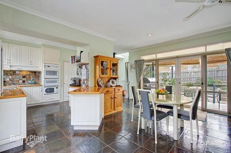 Property photo of 40 Bareena Avenue Rowville VIC 3178