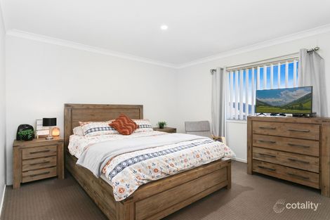 Property photo of 39 Nigella Circuit Hamlyn Terrace NSW 2259
