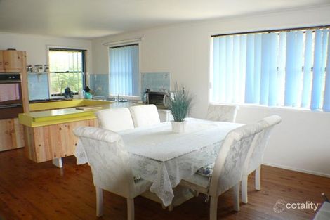 Property photo of 8 Paradise Place St Clair NSW 2759