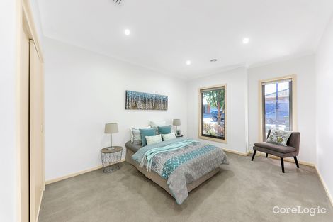 Property photo of 20 Kensley Circuit Craigieburn VIC 3064