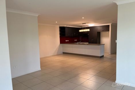 Property photo of 2/6 Lightening Street Emerald QLD 4720