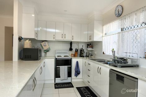 Property photo of 21 Wilfred Street Bargara QLD 4670