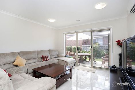 Property photo of 1/30 Montclair Avenue Glen Waverley VIC 3150