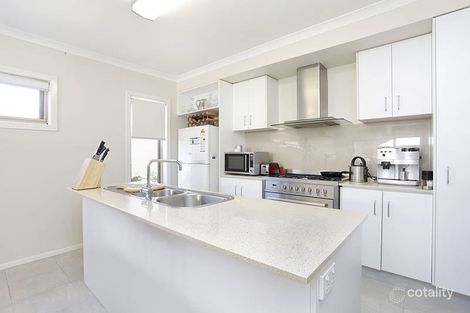 Property photo of 1/30 Montclair Avenue Glen Waverley VIC 3150