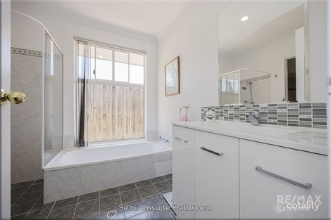 Property photo of 24 Sandow Green Clarkson WA 6030